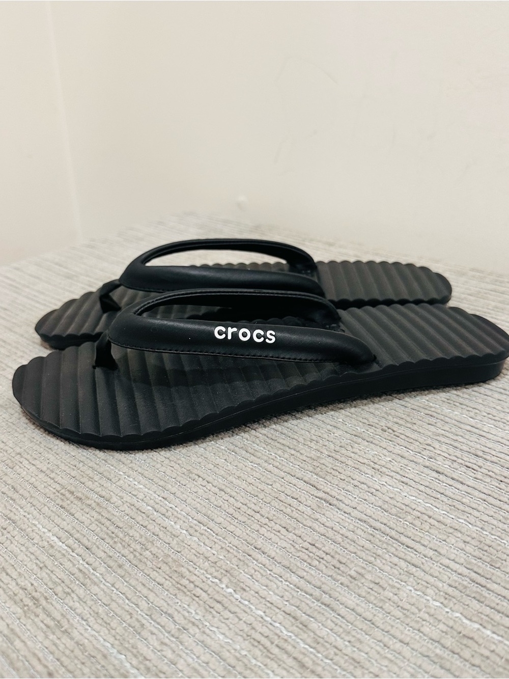 Crocs Sandals Womens 10 Flip Flops Black Slip On Open Toe Casual Comfort Fats